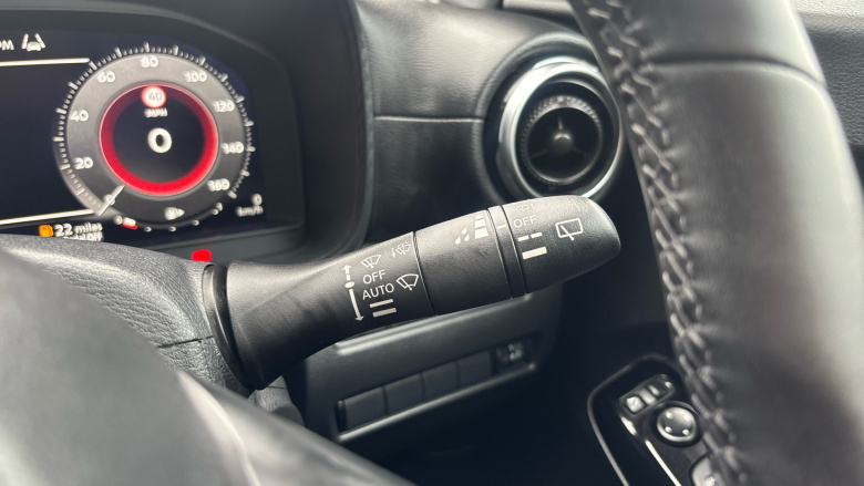 Nissan Juke 1.6 Hybrid Tekna 5dr Auto Hybrid Hatchback